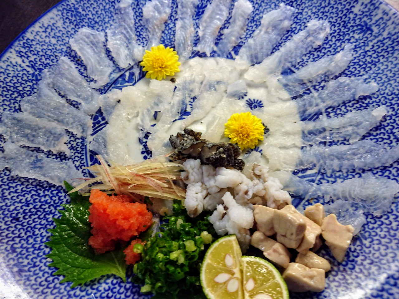 瀬戸内海名物 オコゼの煮付けは高級日本料理です